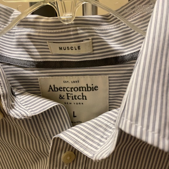 Abercrombie muscle button down shirt in a blue and white stripe. Size large. - Picture 4 of 4